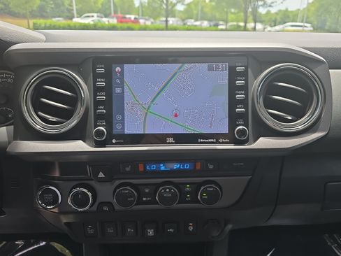 Used 2023 Toyota Tacoma TRD Off-Road w/ TRD Premium Off Road Package AWD/4WD image 21