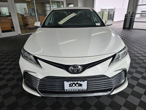 Used 2022 Toyota Camry LE FWD image 8