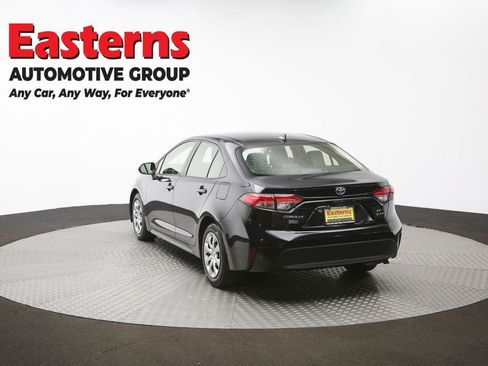 Used 2025 Toyota Corolla LE FWD image 37