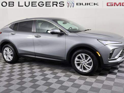 New 2026 Buick Envista Preferred w/ Convenience I Package FWD image 2