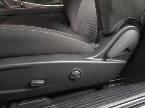 Used 2022 Dodge Challenger R/T RWD image 29