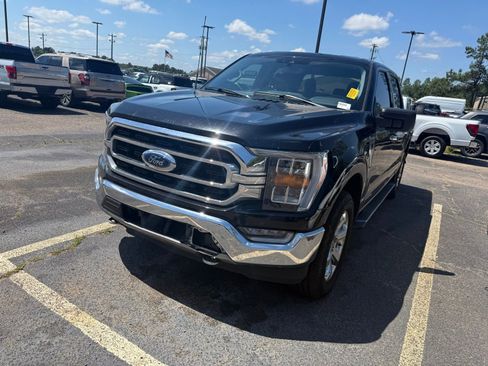 Used 2021 Ford F150 XLT w/ Equipment Group 302A High AWD/4WD image 3