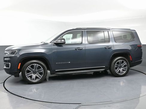 Used 2024 Jeep Wagoneer Series II w/ Flexible Seating Group image 6