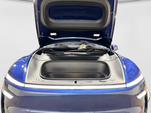 Used 2026 Tesla Model Y Long Range AWD/4WD image 22