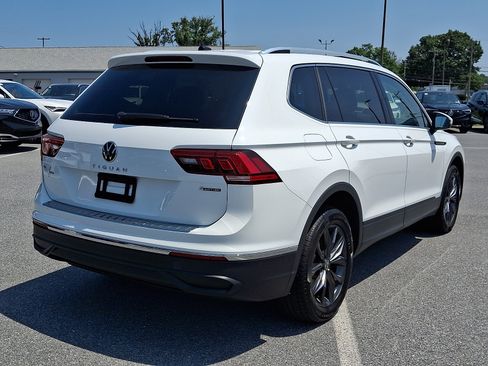 Used 2022 Volkswagen Tiguan SE AWD/4WD image 6