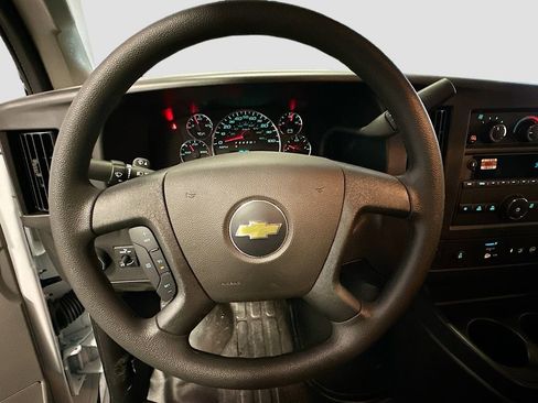 New 2025 Chevrolet Express 2500 Work Van Cargo w/ Driver Convenience Package image 12