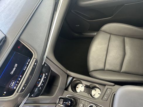 Used 2025 Cadillac XT5 Premium Luxury image 27