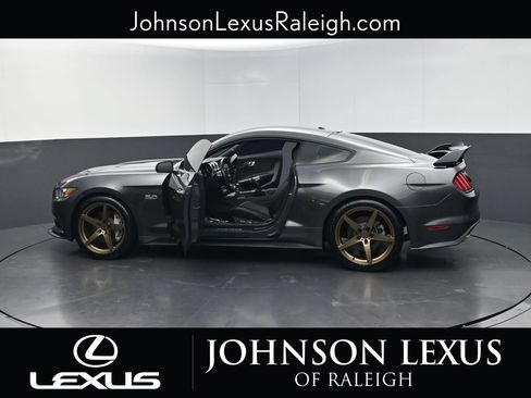 Used 2016 Ford Mustang GT Premium w/ Equipment Group 401A RWD image 34