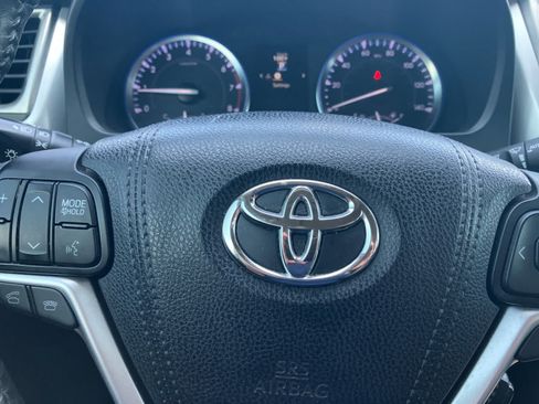 Used 2016 Toyota Highlander Limited Platinum AWD/4WD image 15