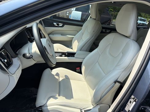 Used 2021 Volvo XC60 T5 Inscription w/ Advanced Package FWD image 16