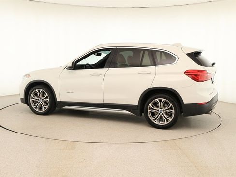 Used 2016 BMW X1 xDrive28i image 3
