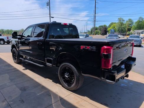 Used 2024 Ford F250 Lariat w/ Sport Appearance Package AWD/4WD image 6