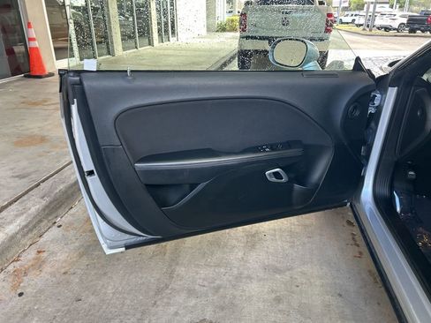 Used 2022 Dodge Challenger GT image 34