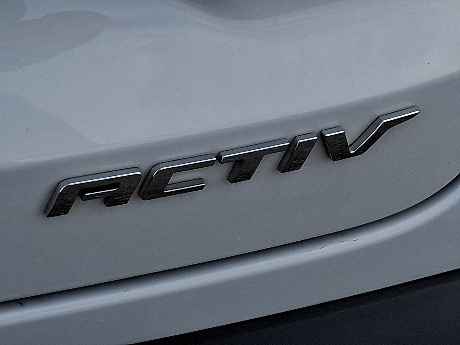 Used 2024 Chevrolet Trax ACTIV w/ Sunroof Package FWD image 33