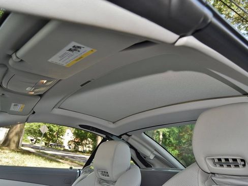 Used 2013 Mercedes-Benz SL 550 image 36