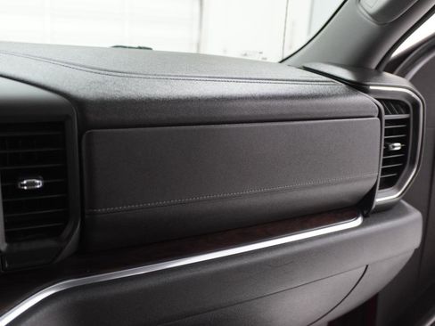 Used 2023 GMC Sierra 1500 SLT image 25