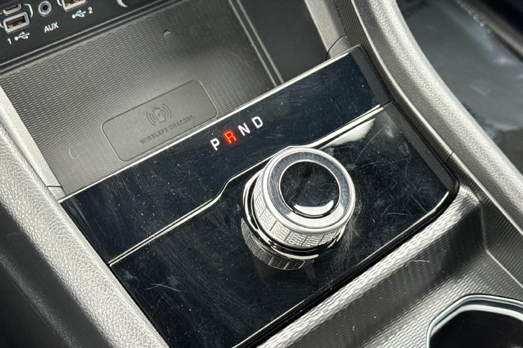 Used 2024 Jeep Grand Cherokee L Altitude RWD image 25