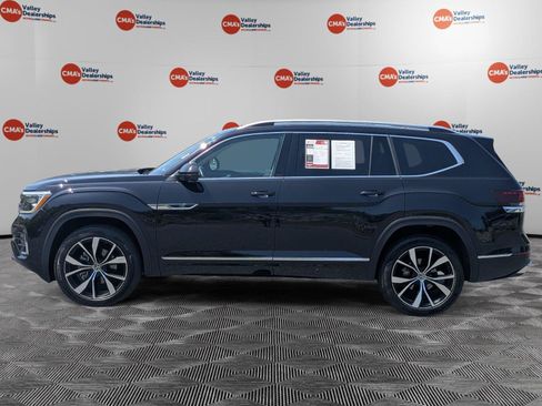 Used 2024 Volkswagen Atlas SEL Premium R-Line AWD/4WD image 8