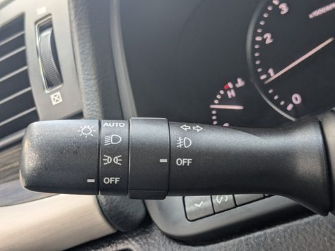 Used 2014 Lexus LS 460 AWD w/ Comfort Package image 37