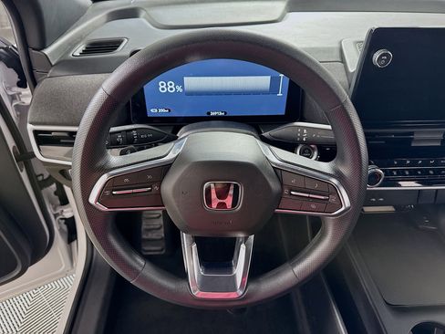 Used 2024 Honda Prologue EX image 15