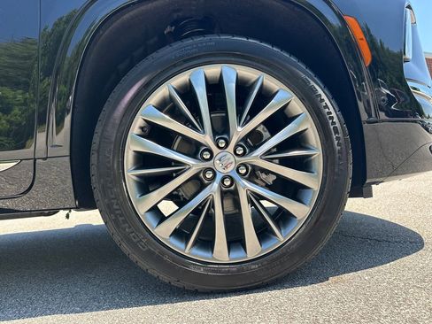 New 2026 Buick Enclave Avenir FWD image 13
