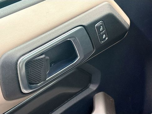 Used 2022 Ford Bronco Wildtrak image 18