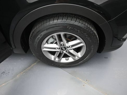 Used 2018 Hyundai Santa Fe Sport FWD image 30