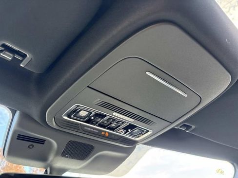 New 2025 Lincoln Navigator Reserve w/ Jet Appearance Package image 32