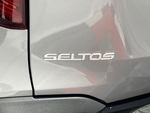 New 2026 Kia Seltos S FWD image 31