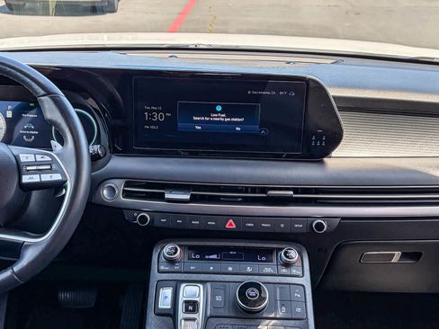 Used 2023 Hyundai Palisade Limited FWD image 12
