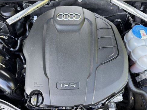 Used 2018 Audi A4 2.0T Premium AWD/4WD image 3