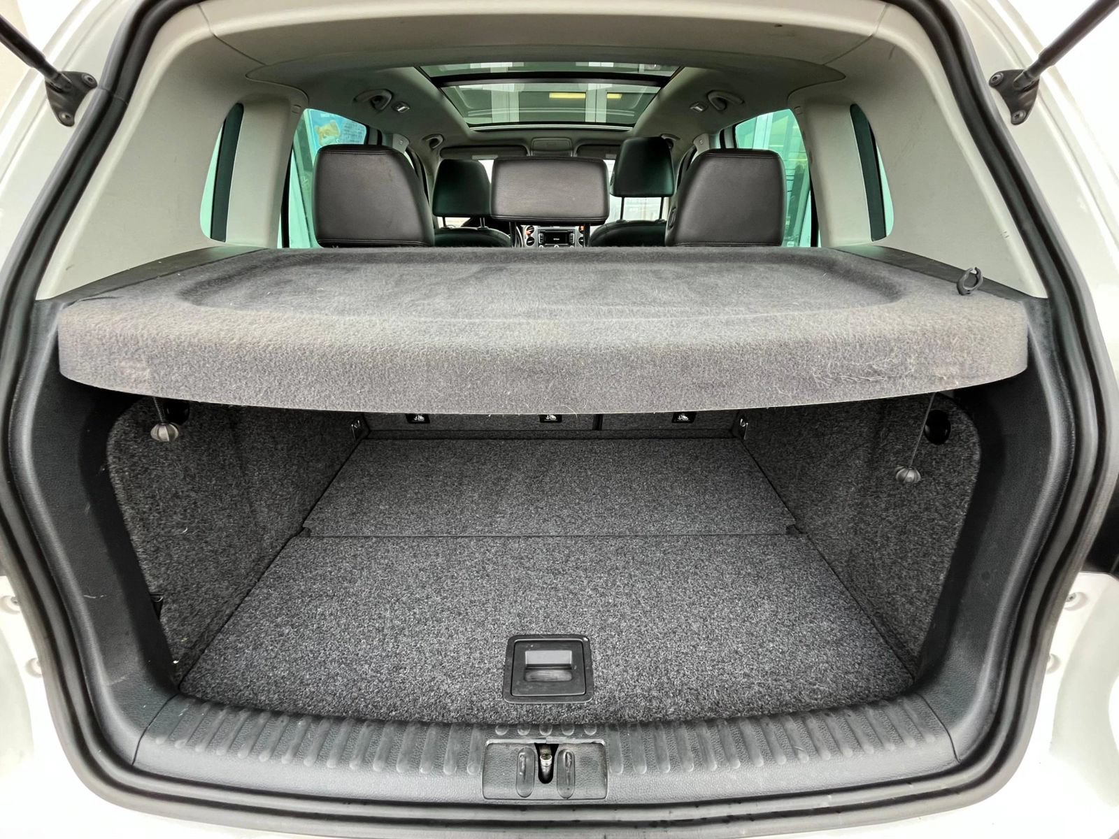 Used 2013 Volkswagen Tiguan SEL FWD image 7