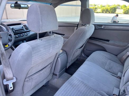 Used 2005 Toyota Camry SE FWD image 37