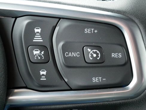 New 2026 Jeep Wrangler Unlimited Sahara AWD/4WD image 16