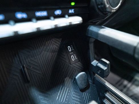 Certified 2025 Toyota 4Runner SR5 image 28