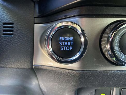 Used 2023 Toyota Tacoma SR5 w/ Technology Package image 23