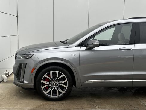 New 2025 Cadillac XT6 Sport w/ Technology Package image 8