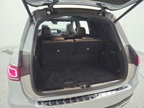 Used 2022 Mercedes-Benz GLS 450 4MATIC image 21