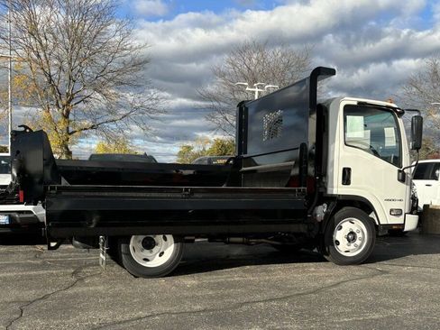 New 2025 Chevrolet Low Cab Forward image 5