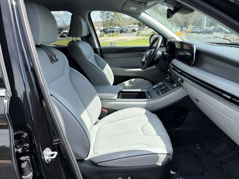 Used 2024 Hyundai Palisade SEL image 13