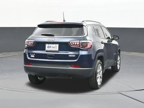 Used 2024 Jeep Compass Latitude AWD/4WD image 12