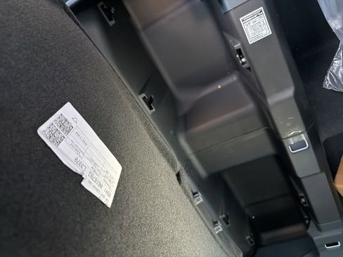 New 2026 Ford Maverick Lobo AWD/4WD image 11