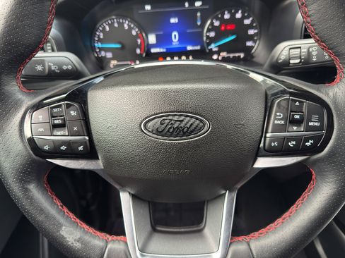 Used 2023 Ford Explorer ST-Line w/ Class IV Trailer Tow Package image 26