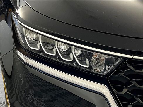 Certified 2023 Kia Sorento LX FWD image 27