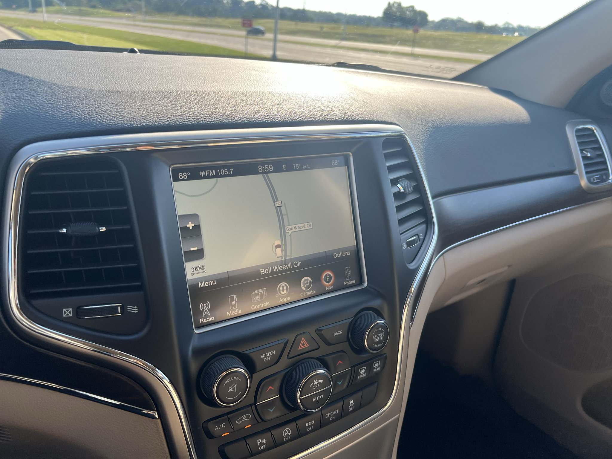Used 2017 Jeep Grand Cherokee Limited AWD/4WD image 27