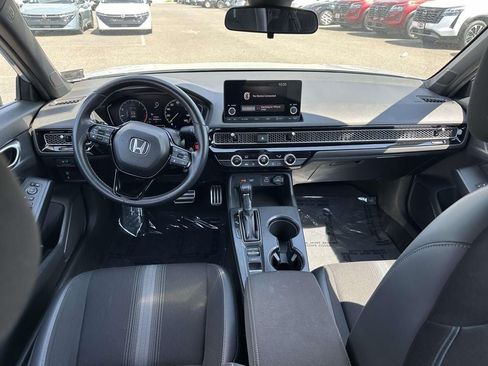 Used 2023 Honda Civic Sport image 11