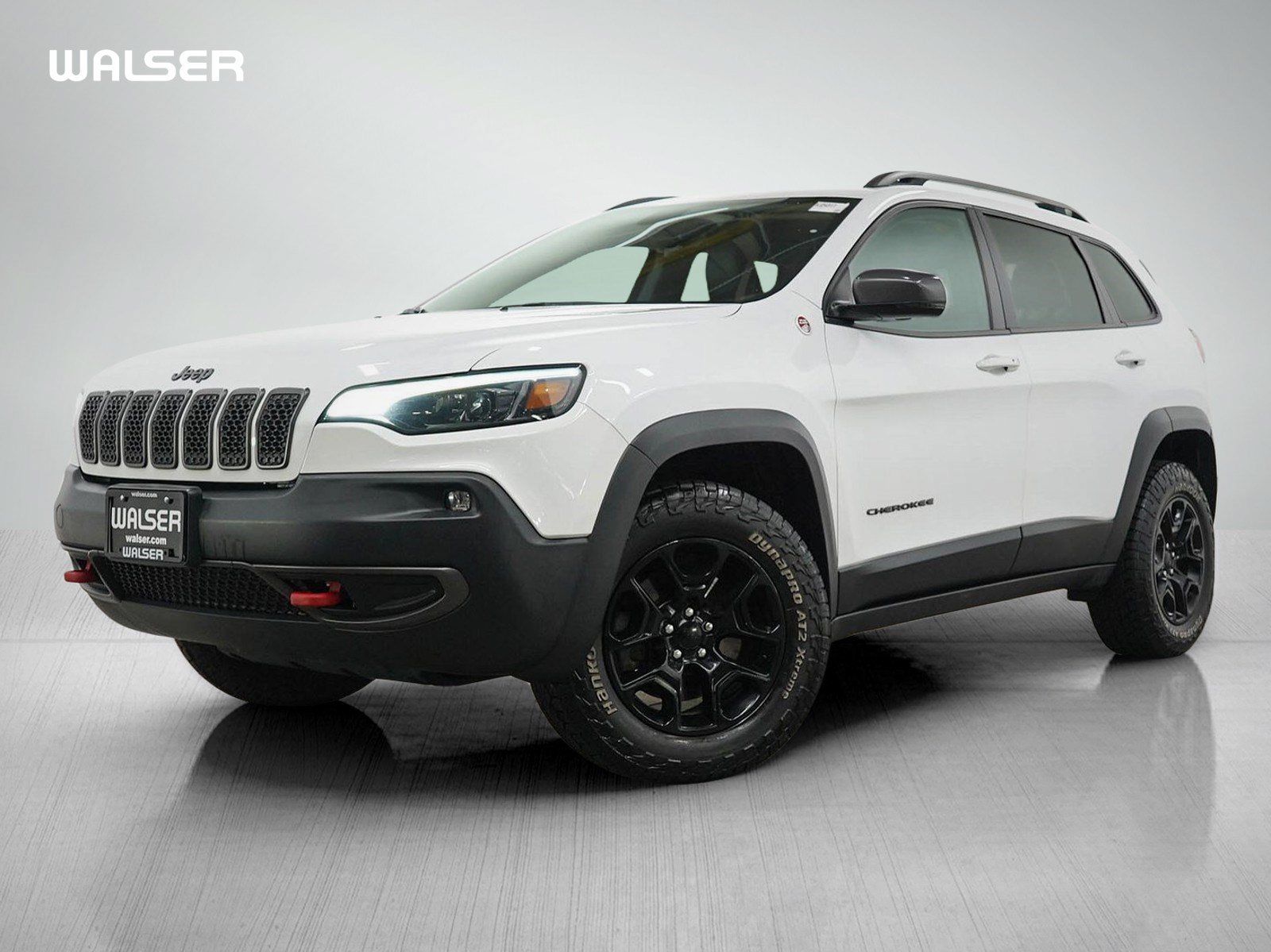 Used 2019 Jeep Cherokee Trailhawk w/ Cold Weather Group AWD/4WD image 1