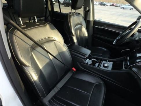 Used 2023 Jeep Grand Cherokee 4WD 4xe w/ Luxury Tech Group II image 8