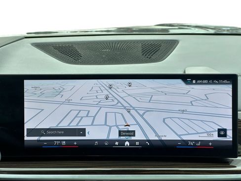 Used 2025 BMW X7 xDrive40i image 15