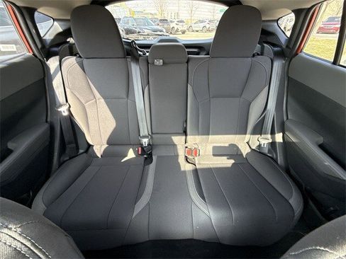 Used 2025 Subaru Crosstrek 2.0i Premium image 22